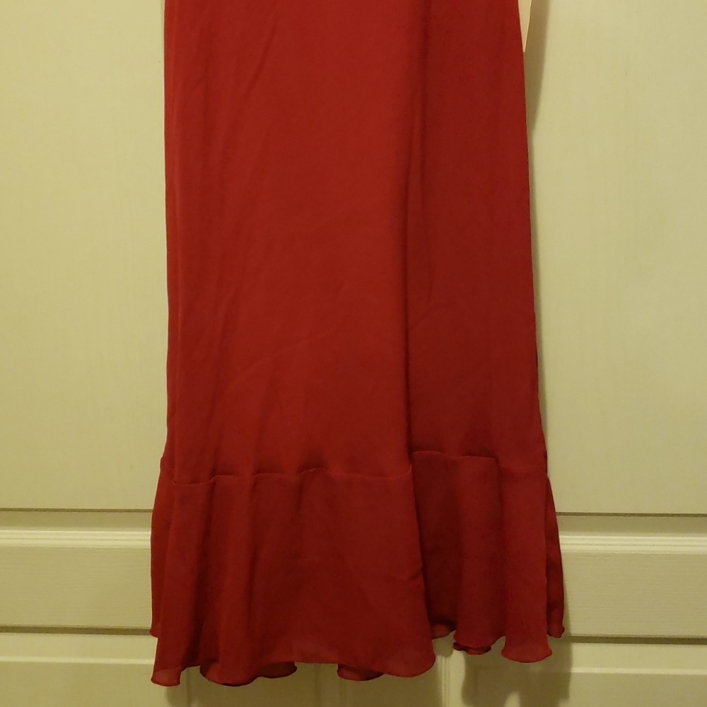 Red dress - Picture 4 of 4